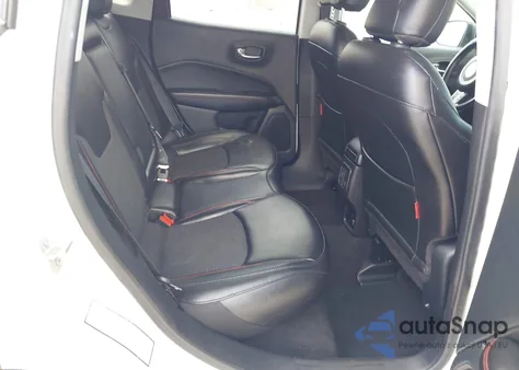 2020 Jeep Compass Trailhawk 4X4 z USA, uszkodzony, nr VIN 3C4NJDDB0LT195742